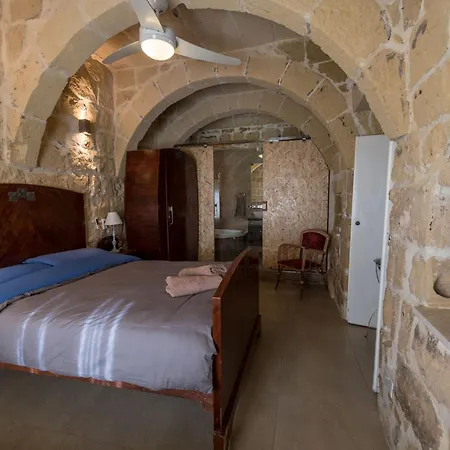 Holiday home 4 Bedroom Holiday With Private Pool *
