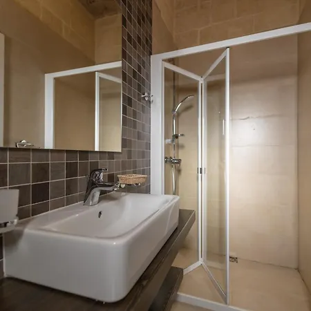 4 Bedroom Holiday With Private Pool Nyaraló