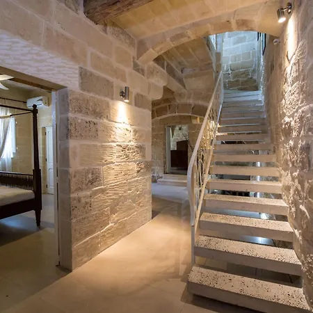 Сasa de vacaciones 4 Bedroom Holiday With Private Pool